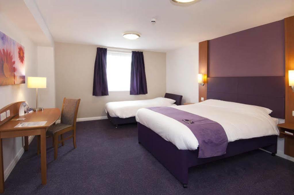 Premier Inn Γκρίνοκ Εξωτερικό φωτογραφία