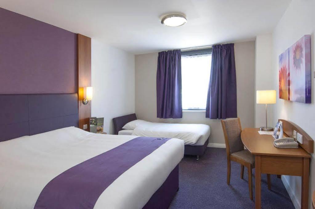 Premier Inn Γκρίνοκ Εξωτερικό φωτογραφία